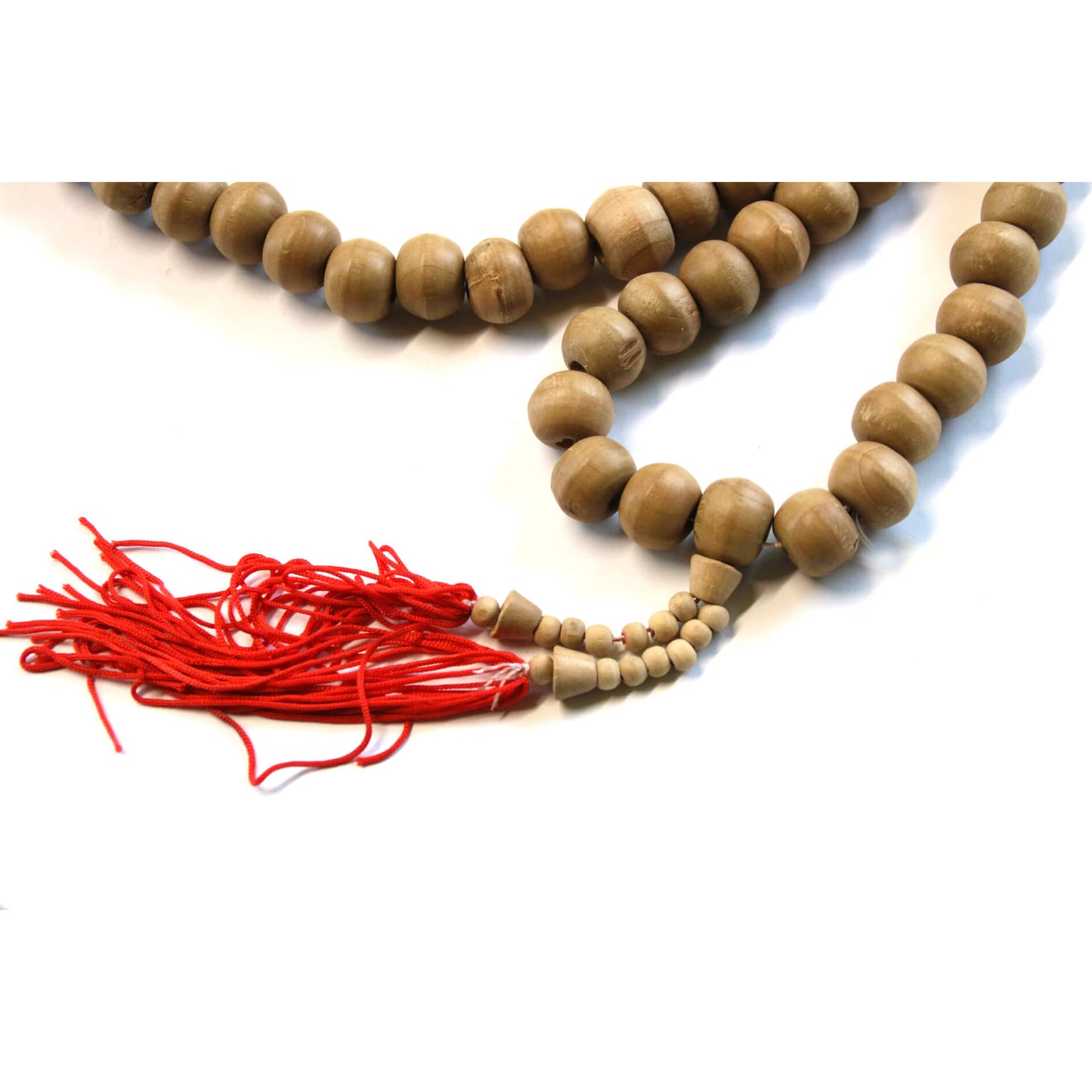 Чётки из дерева со светлыми бусинами (108 бусин)