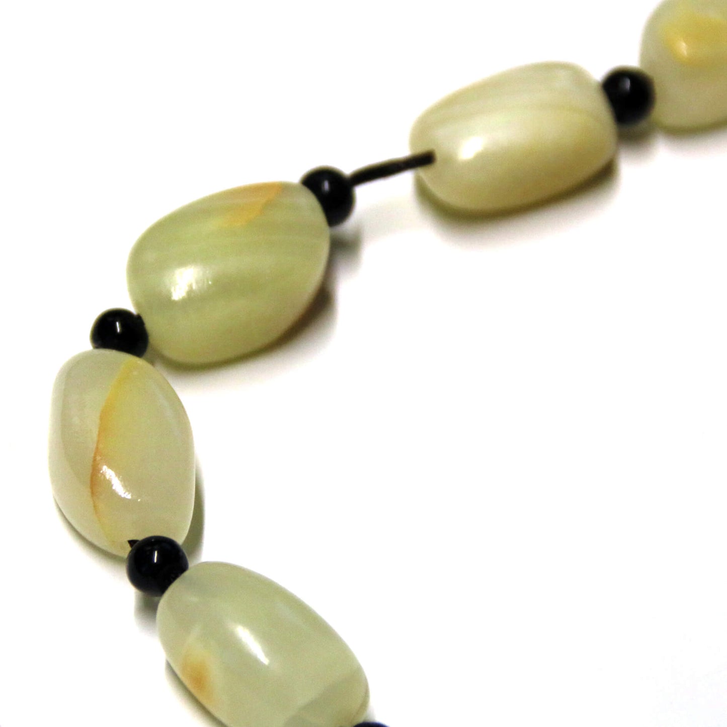 Бусы из оникса C (18 бусин)