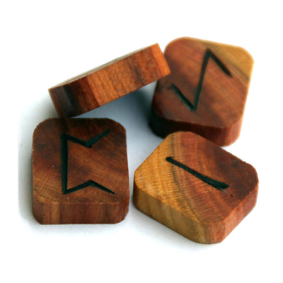 Руны ручной работы c мешочком (Слива)