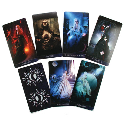 Nakties taro kortos / Alexandra Bach