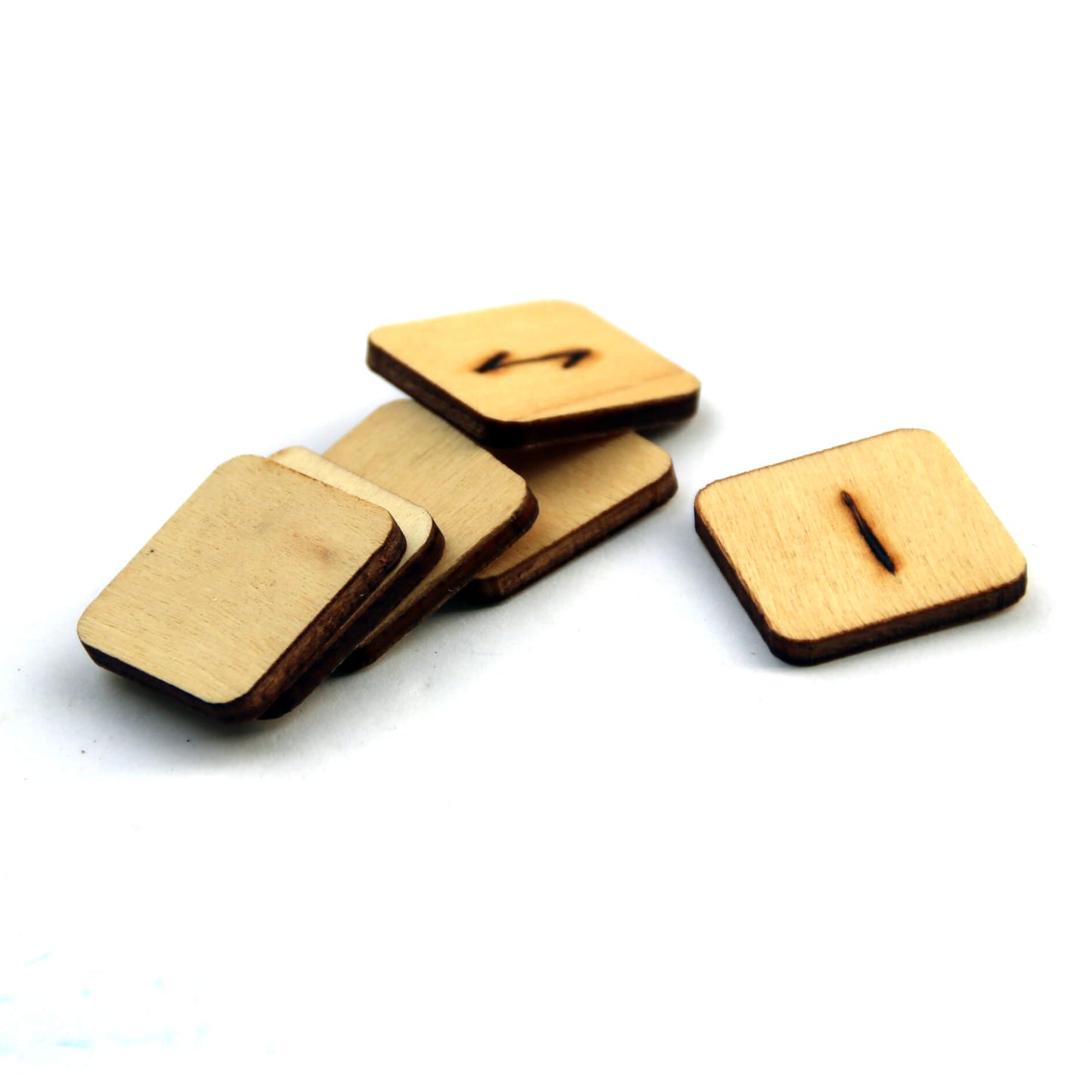 Medinės runos su knyga