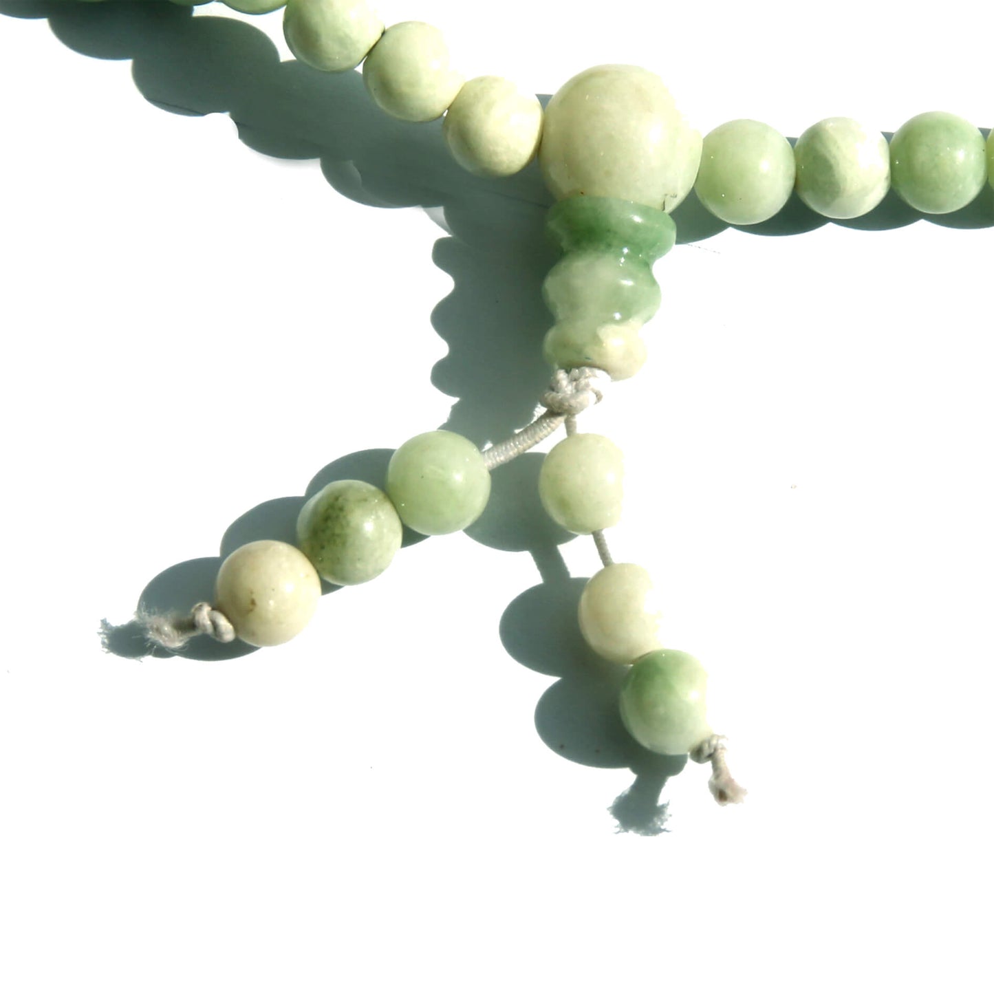 Чётки каменные с бусинами зелёного цвета (108 бусин))